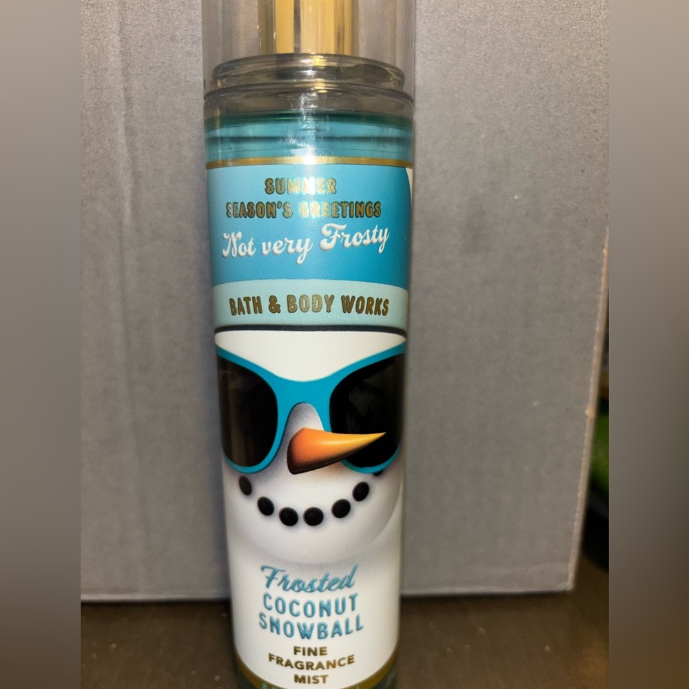 Bath & Body Works Frosted Coconut Snowball Fine Fragrance Mist